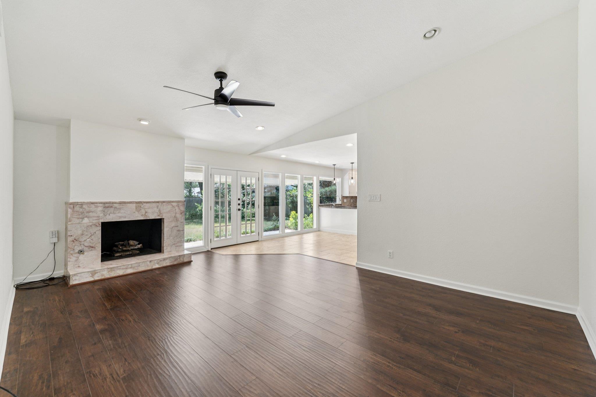 11307  Alhambra Dr, photo 9