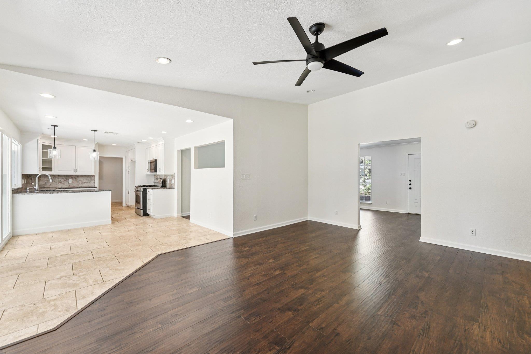 11307  Alhambra Dr, photo 10