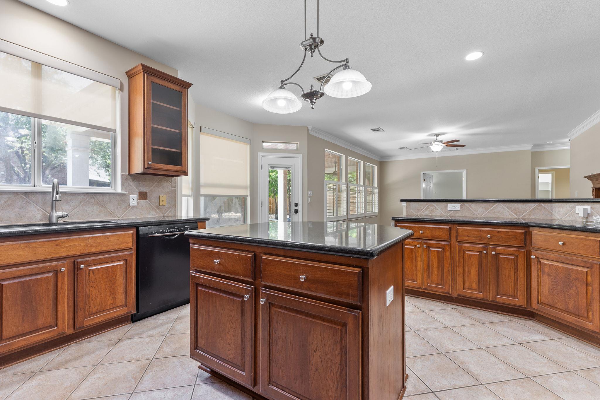 2227  Buena Vista Ln, photo 8