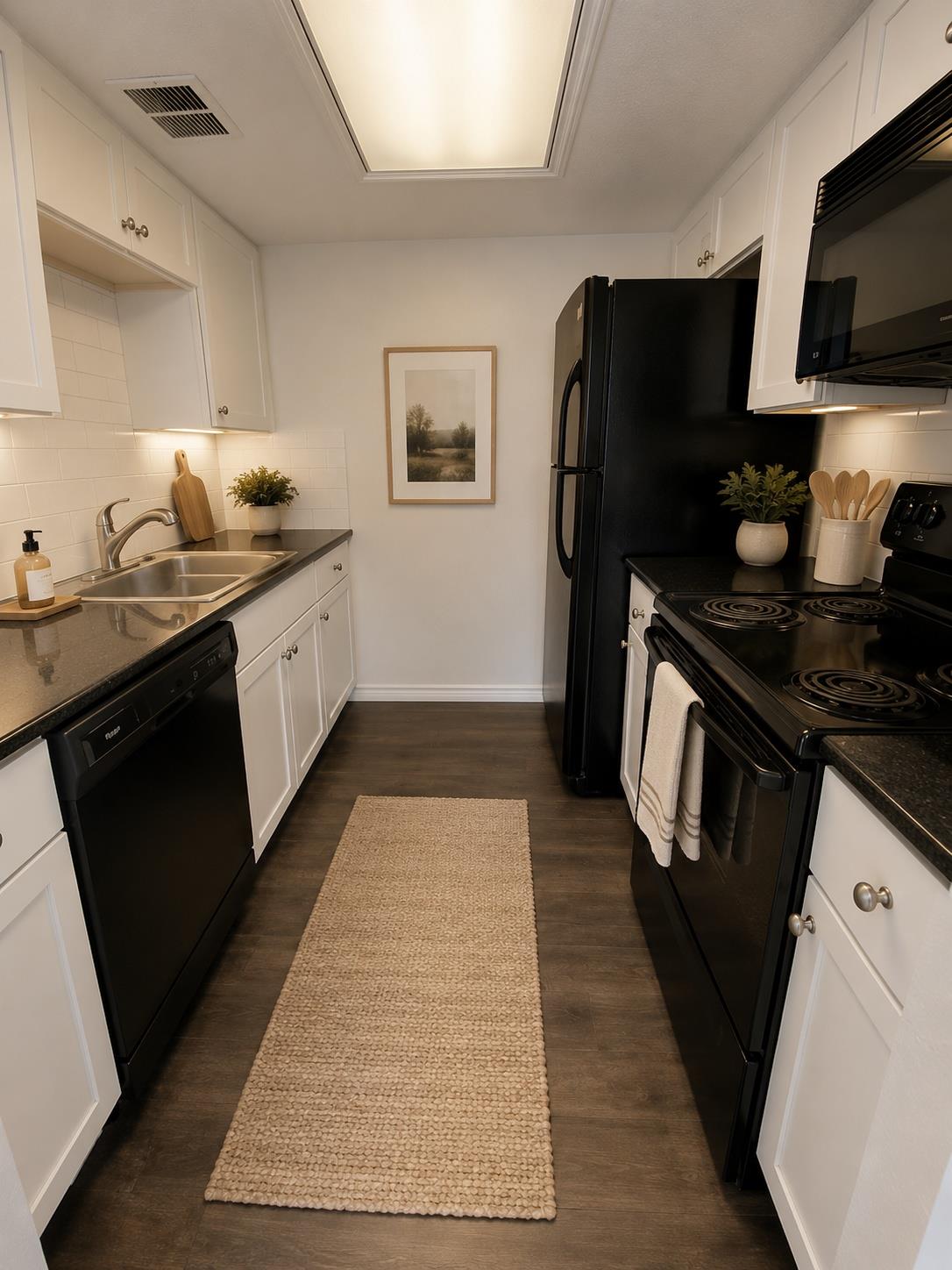 2401  Leon St  #206, photo 5