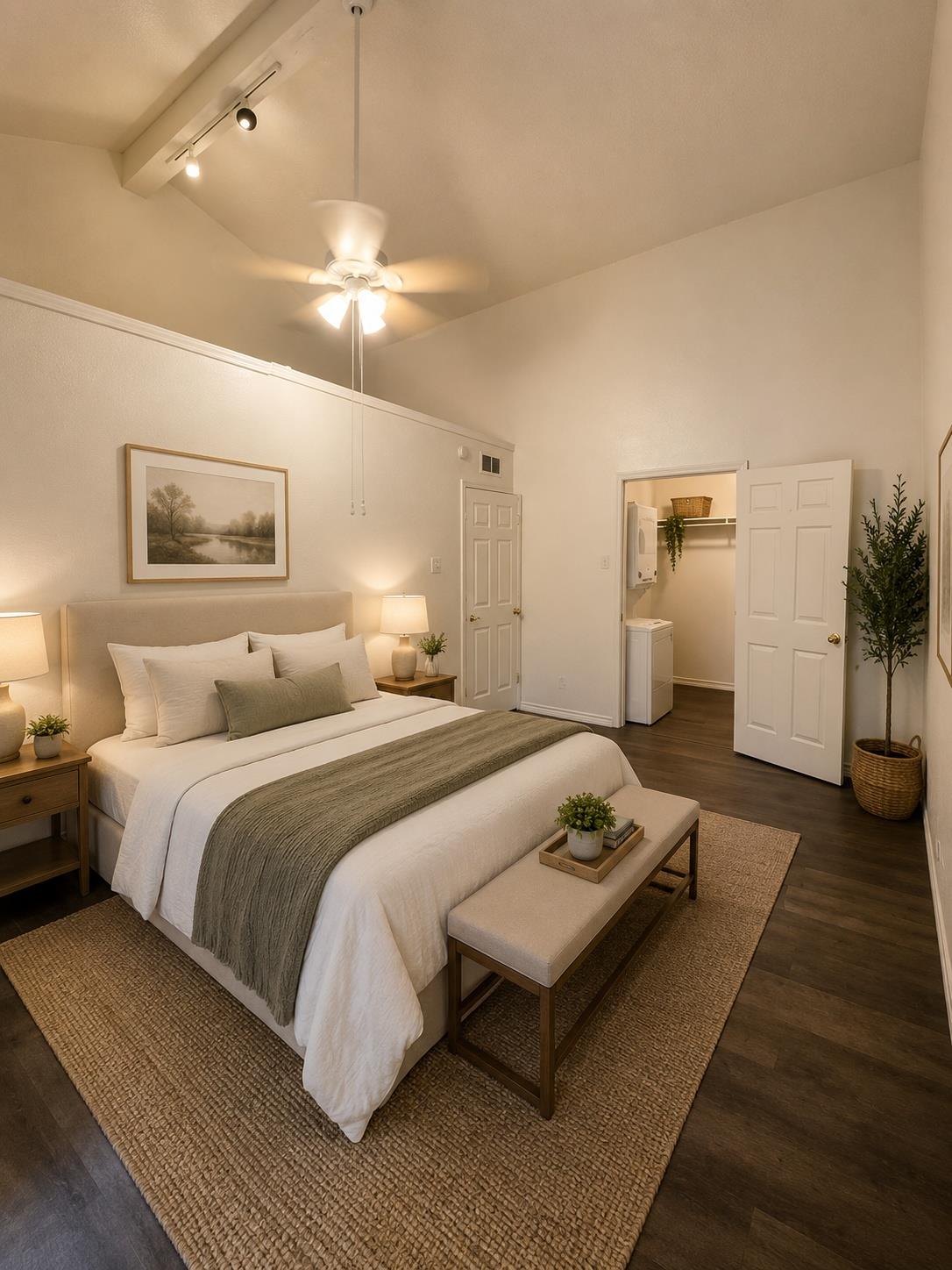 2401  Leon St  #206, photo 8