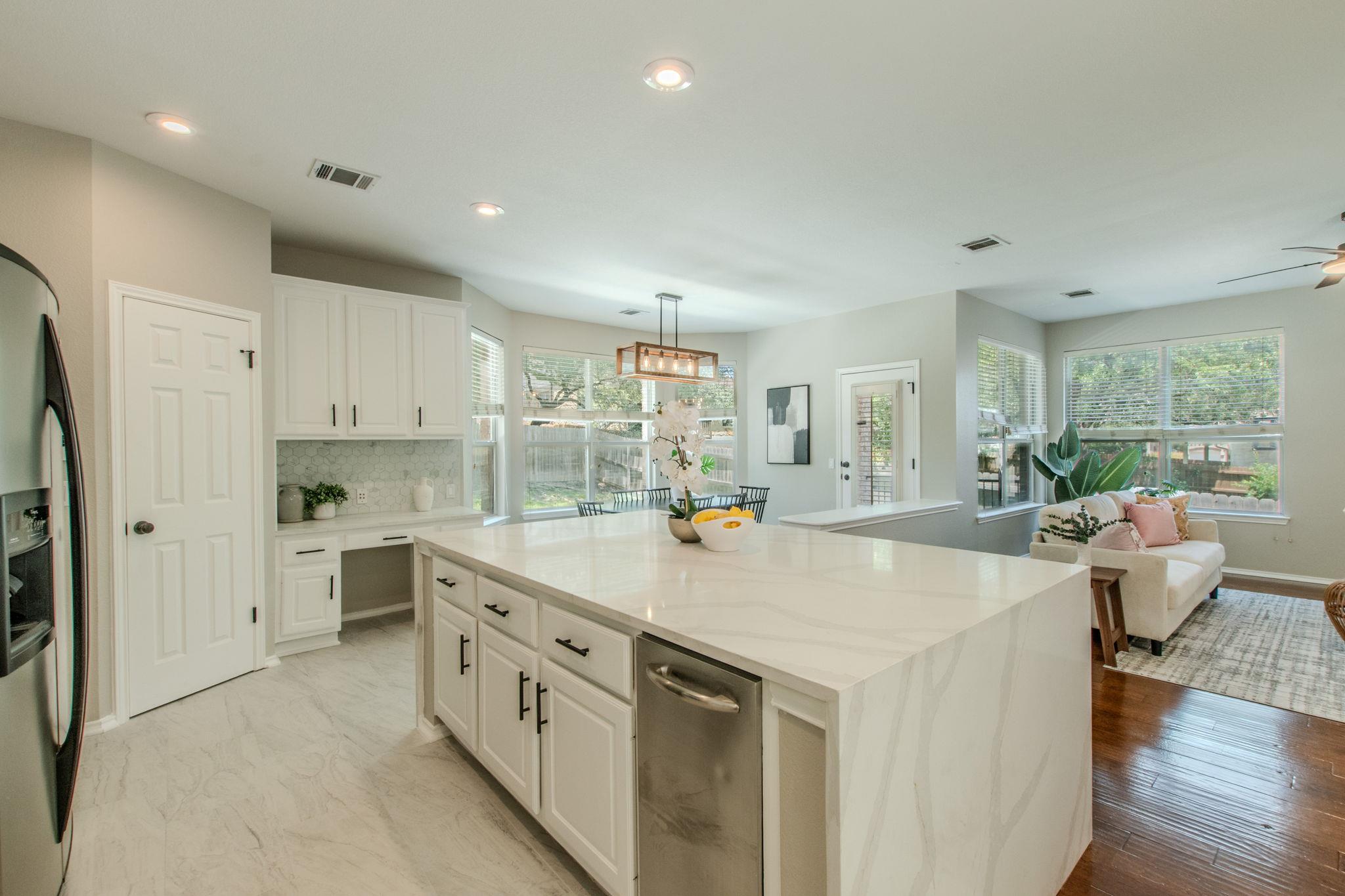 3988  Lord Byron Cir, photo 9