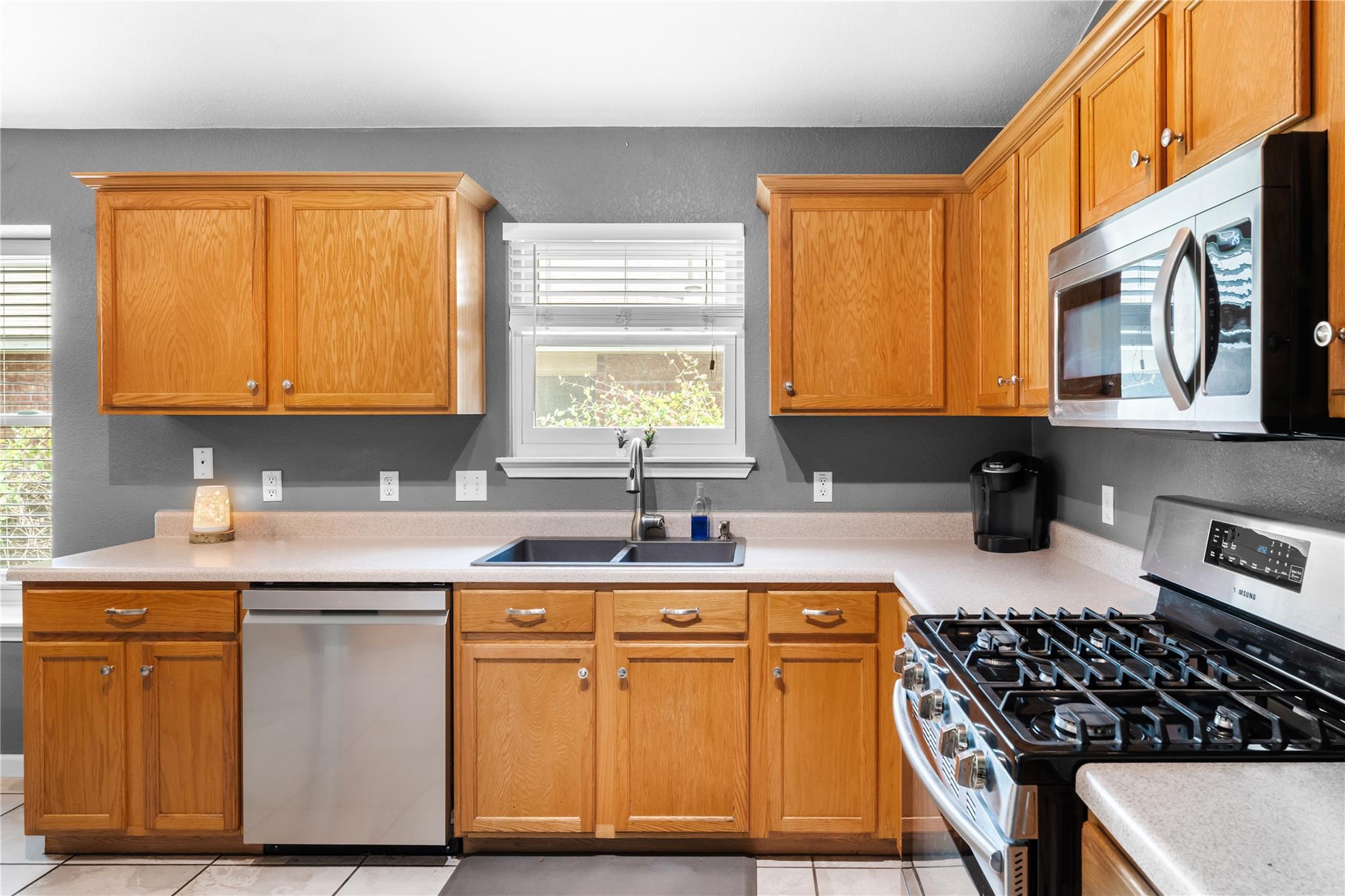 3555  Rock Shelf Ln, photo 12