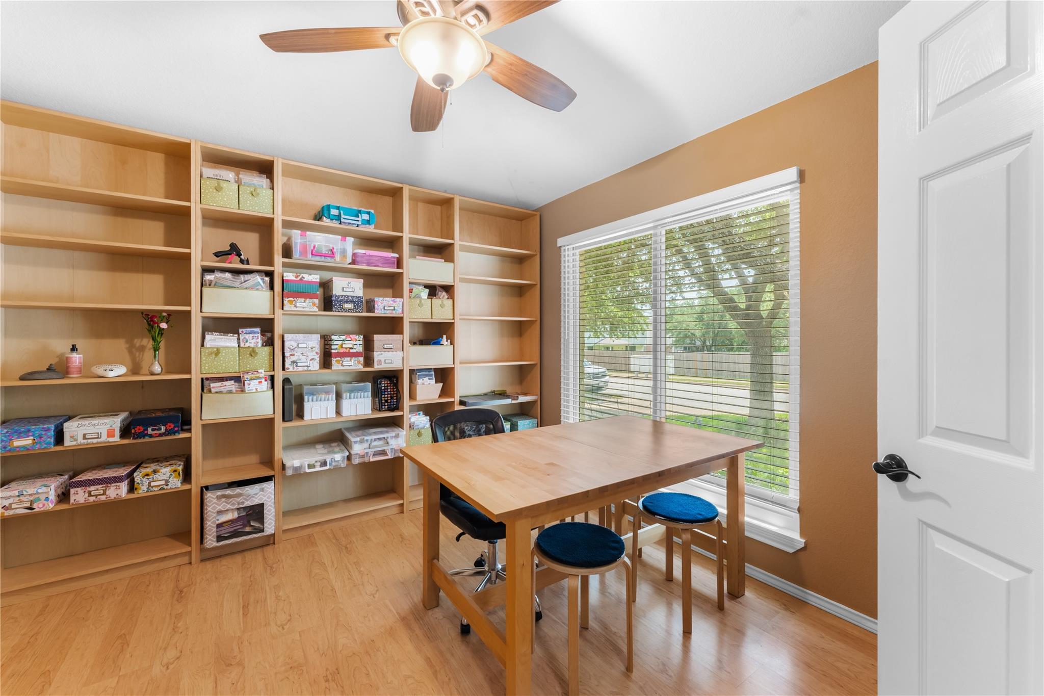 3555  Rock Shelf Ln, photo 8