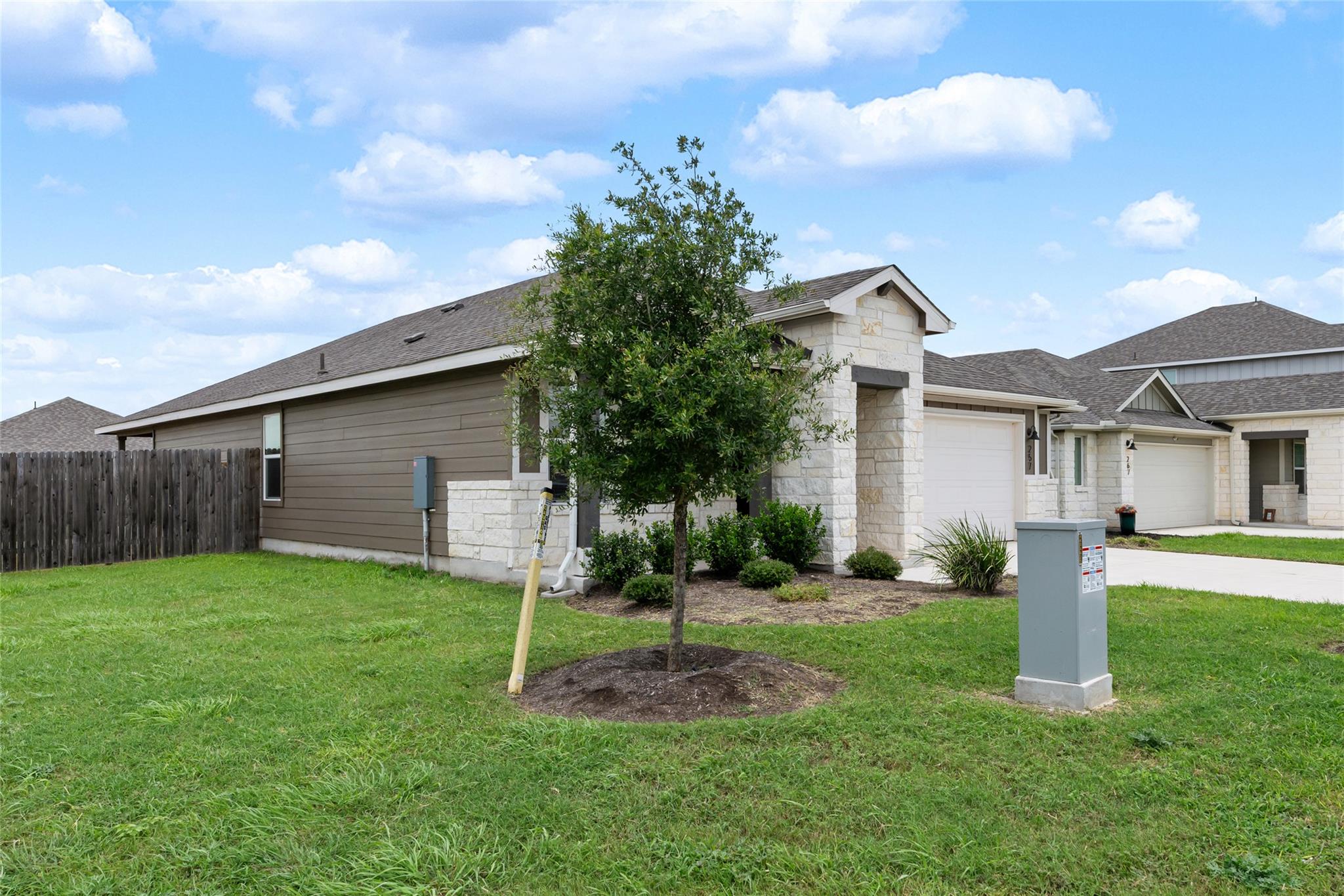 257  Fossil Dr, photo 3