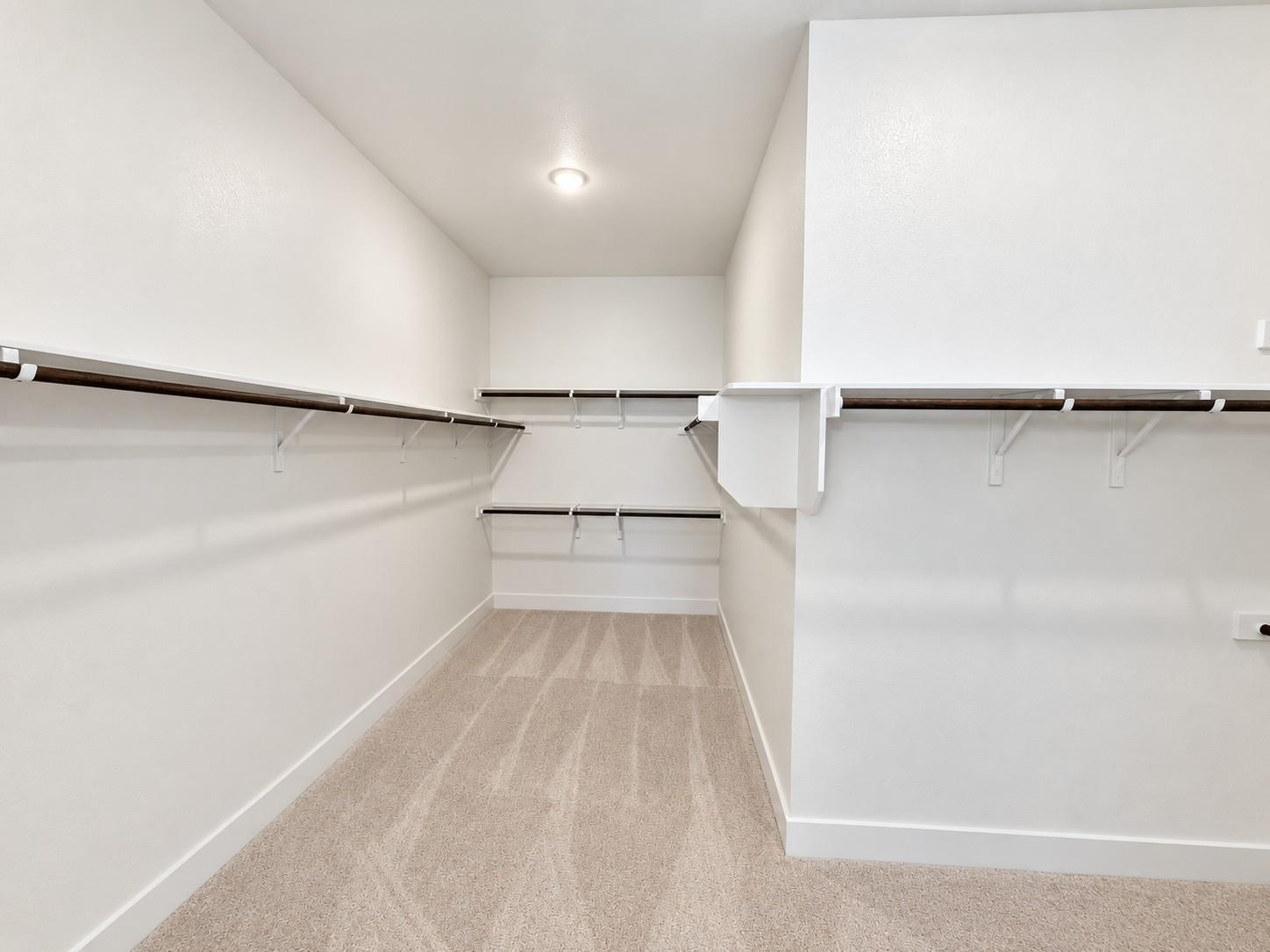 204  Medallion St, photo 9