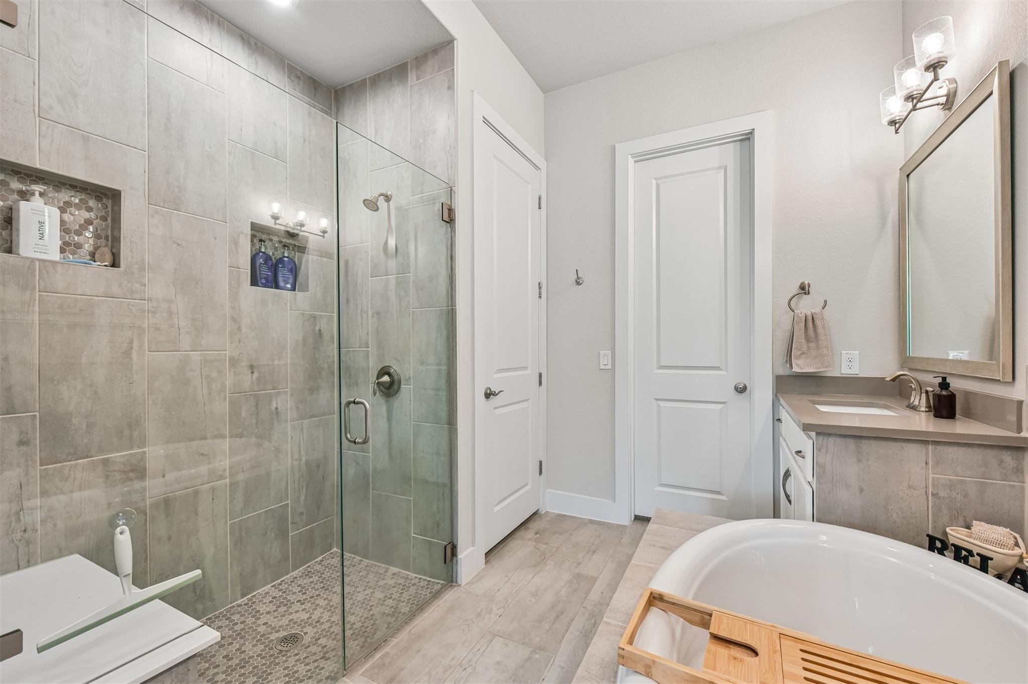 240  Diamondback Dr, photo 12