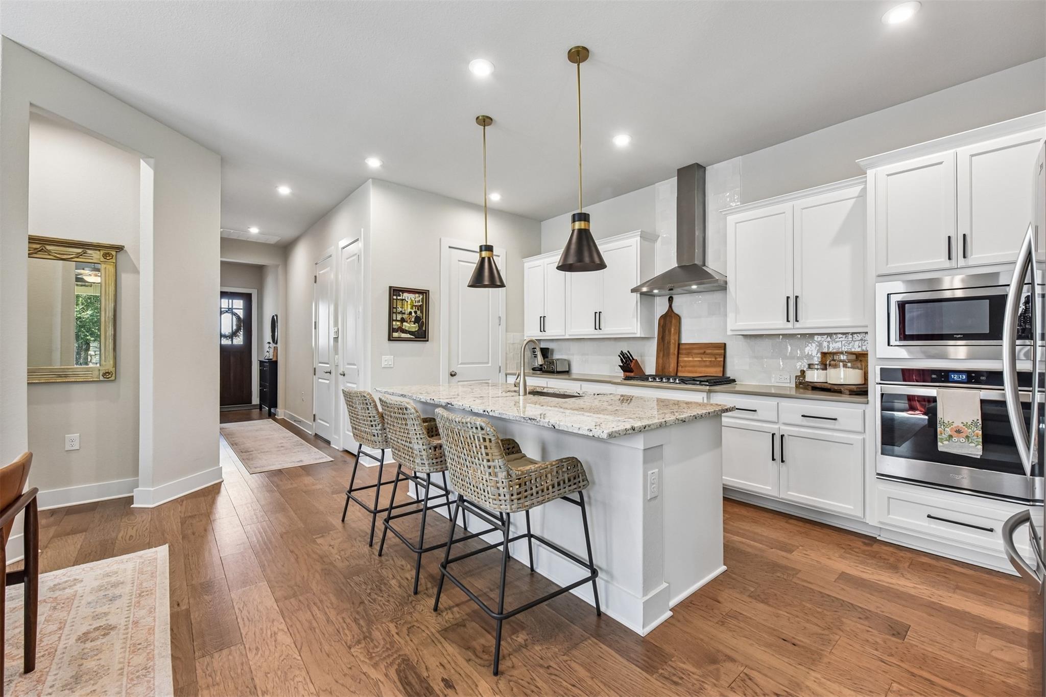 240  Diamondback Dr, photo 3