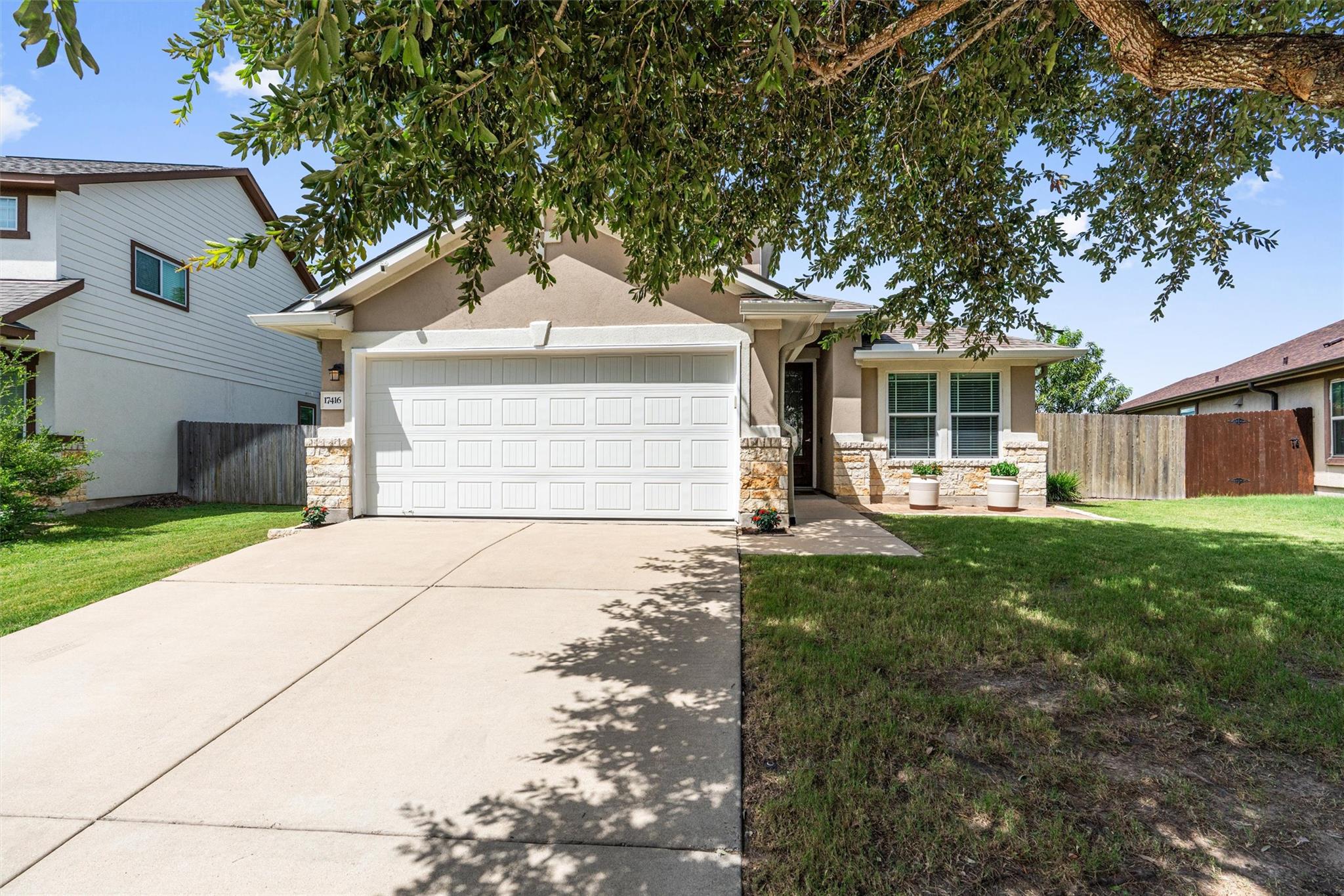17416  Bridgefarmer Blvd, photo 3