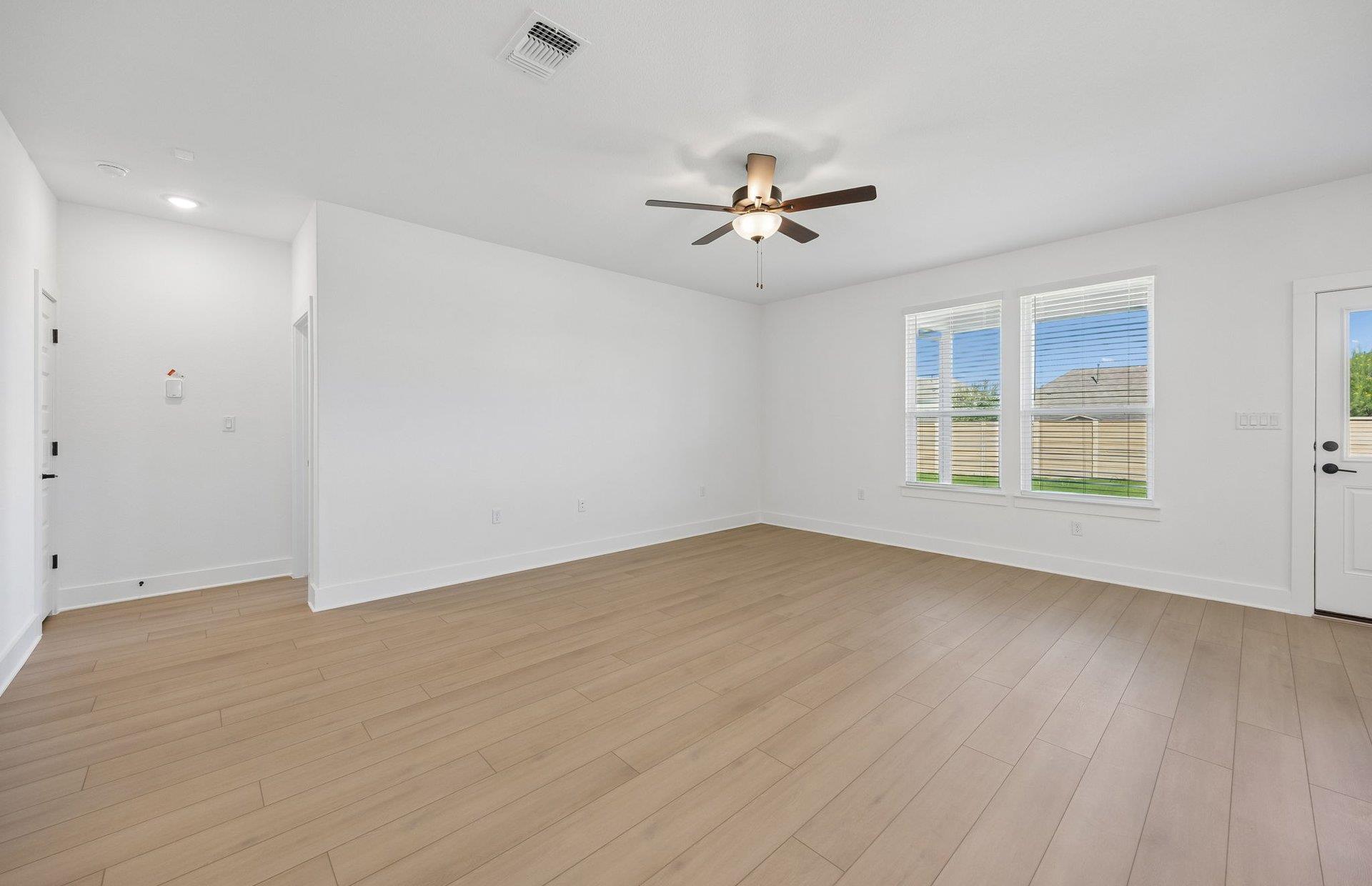 16824  Bustillos Pass, photo 8