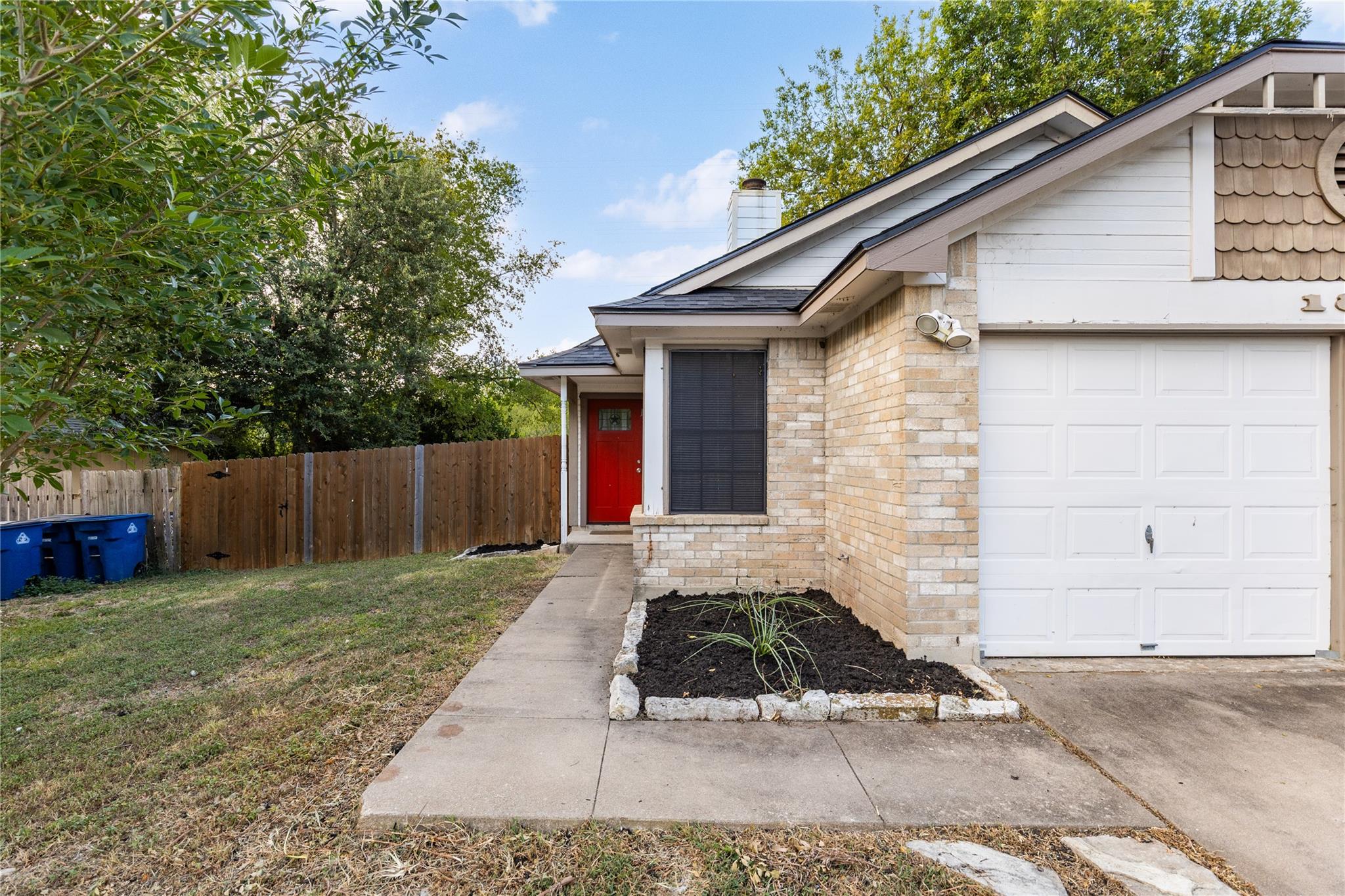 1803  Heatherglen Ln, photo 2