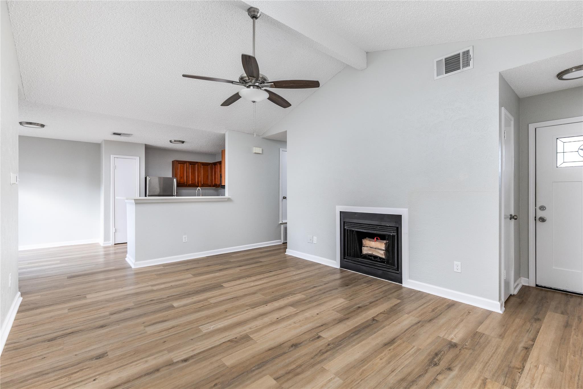 1803  Heatherglen Ln, photo 7