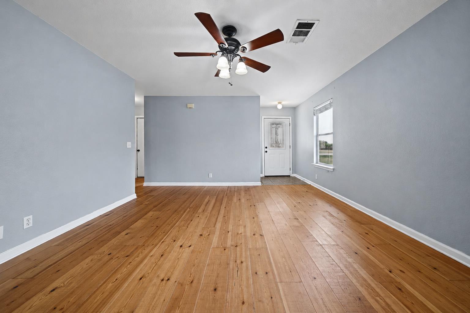 137  Hay Meadow Rd, photo 3