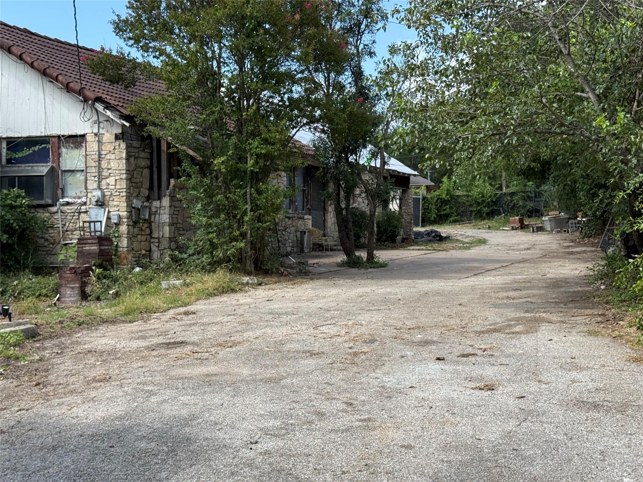 103  Deen Ave, photo 8