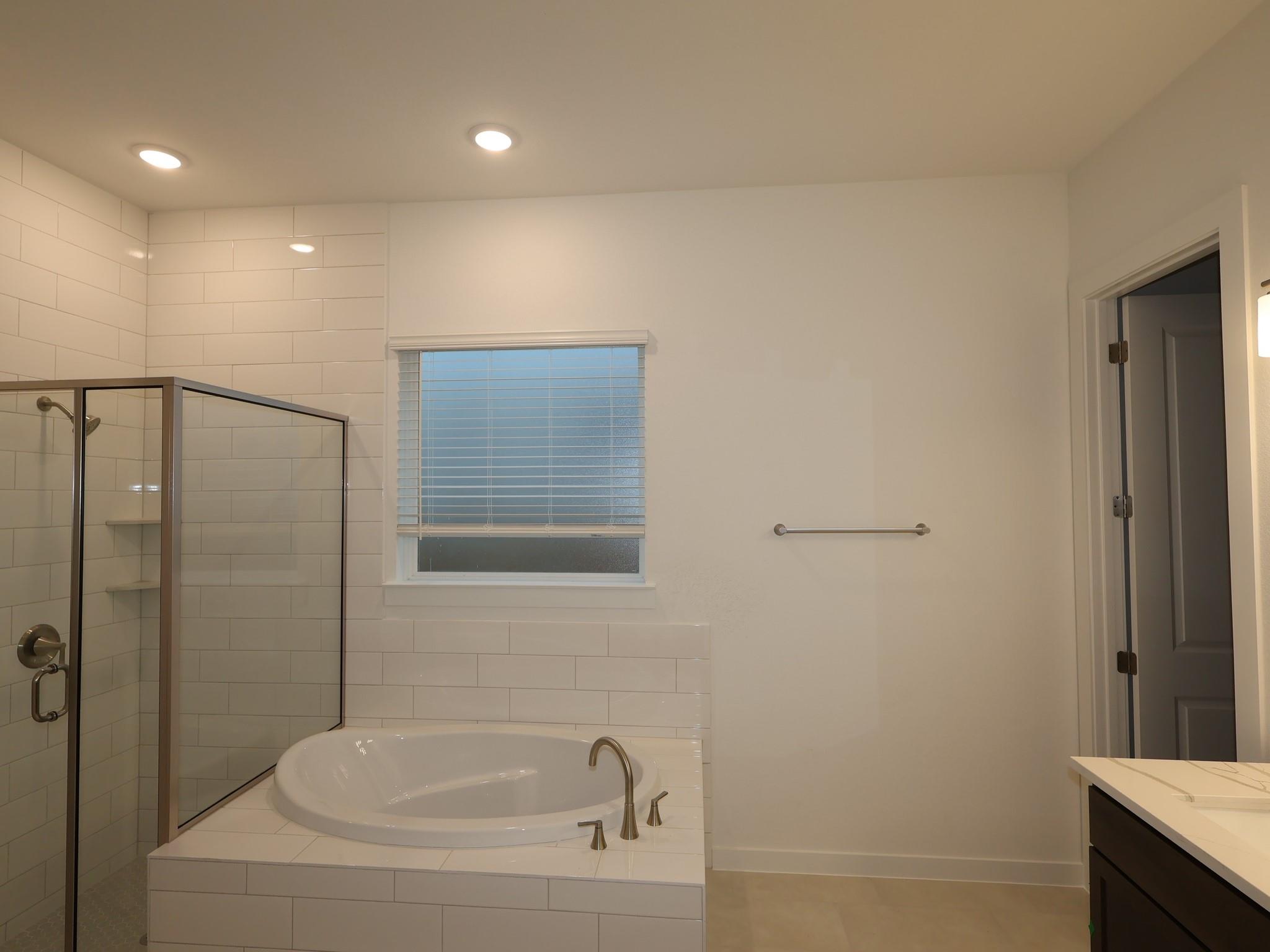 4016  Fulton Dr, photo 12