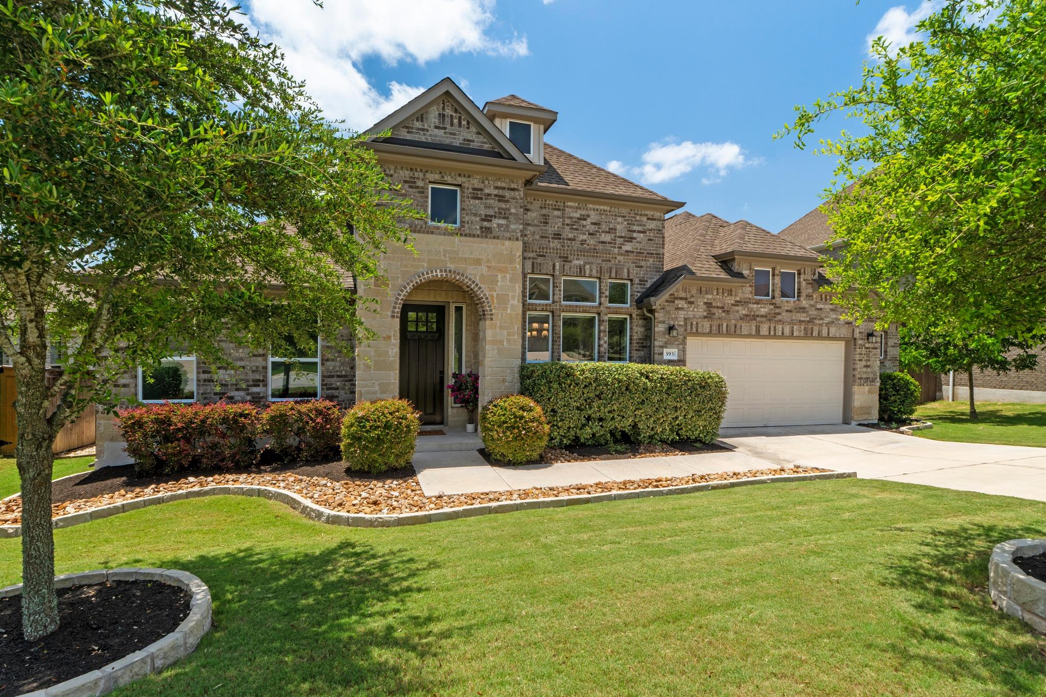 393  Stone River Dr, photo 2