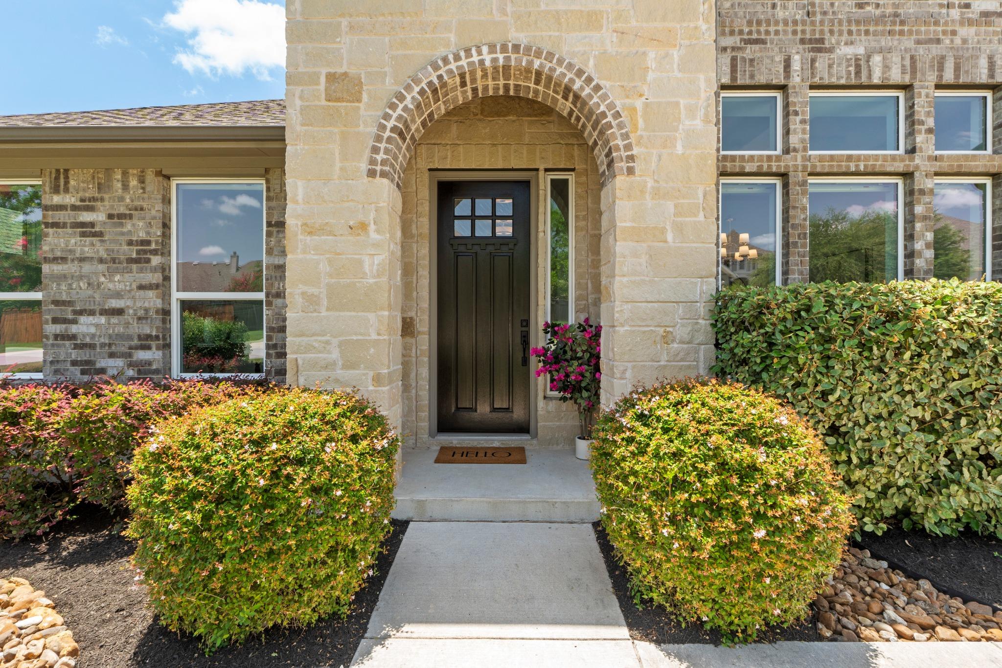 393  Stone River Dr, photo 3