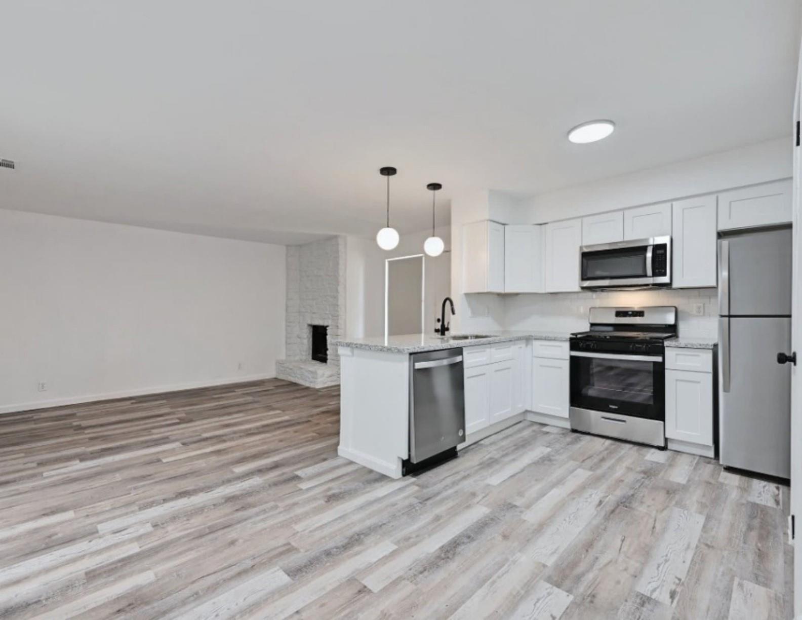 2303  Cedrick Cv  #C, photo 3