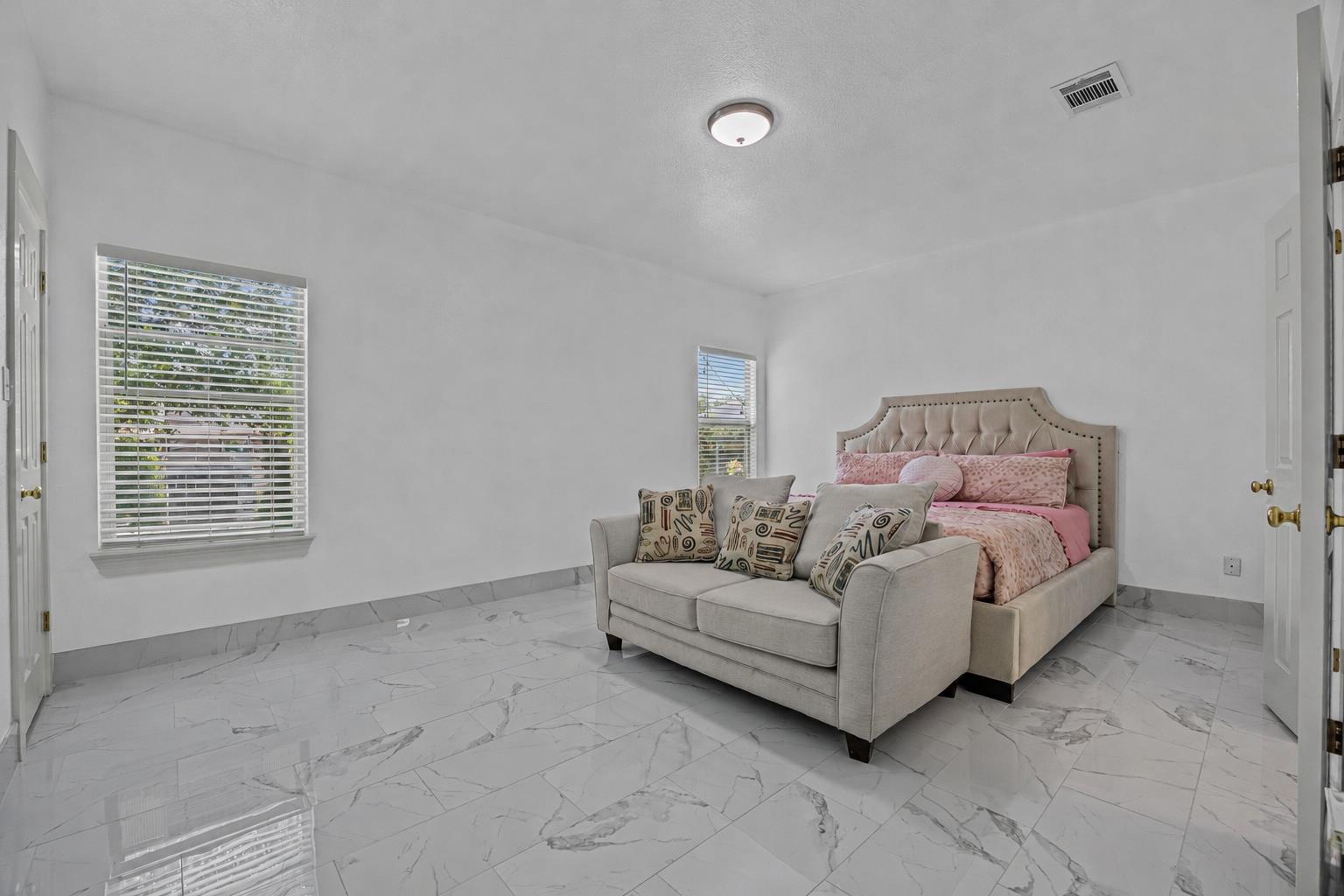 11808  Bastrop St, photo 10
