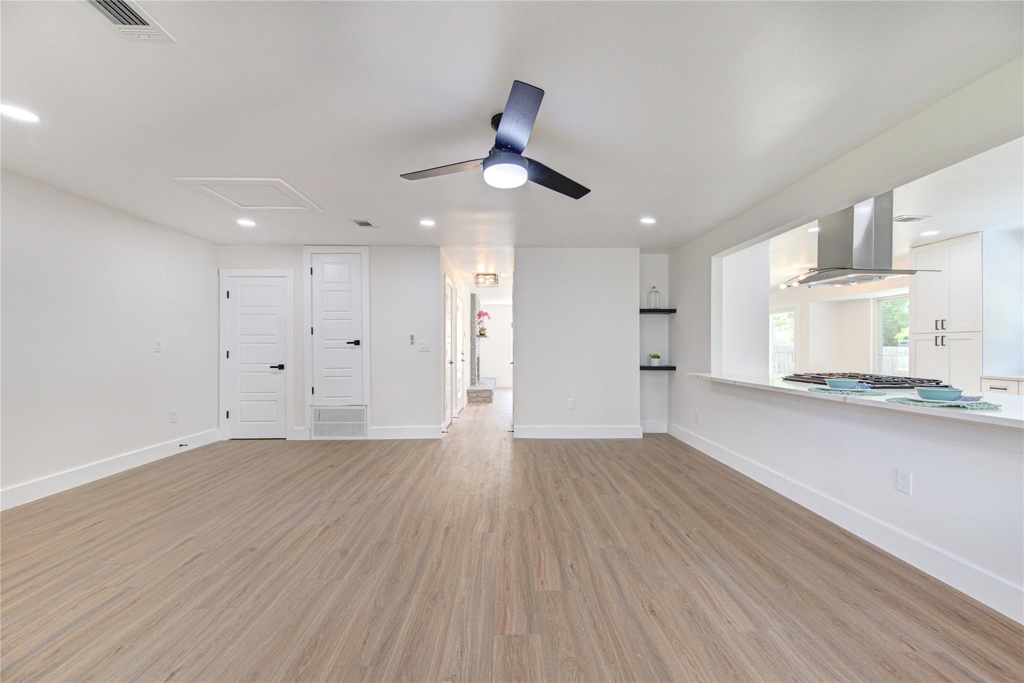 10070  Woodland Village Dr, photo 12