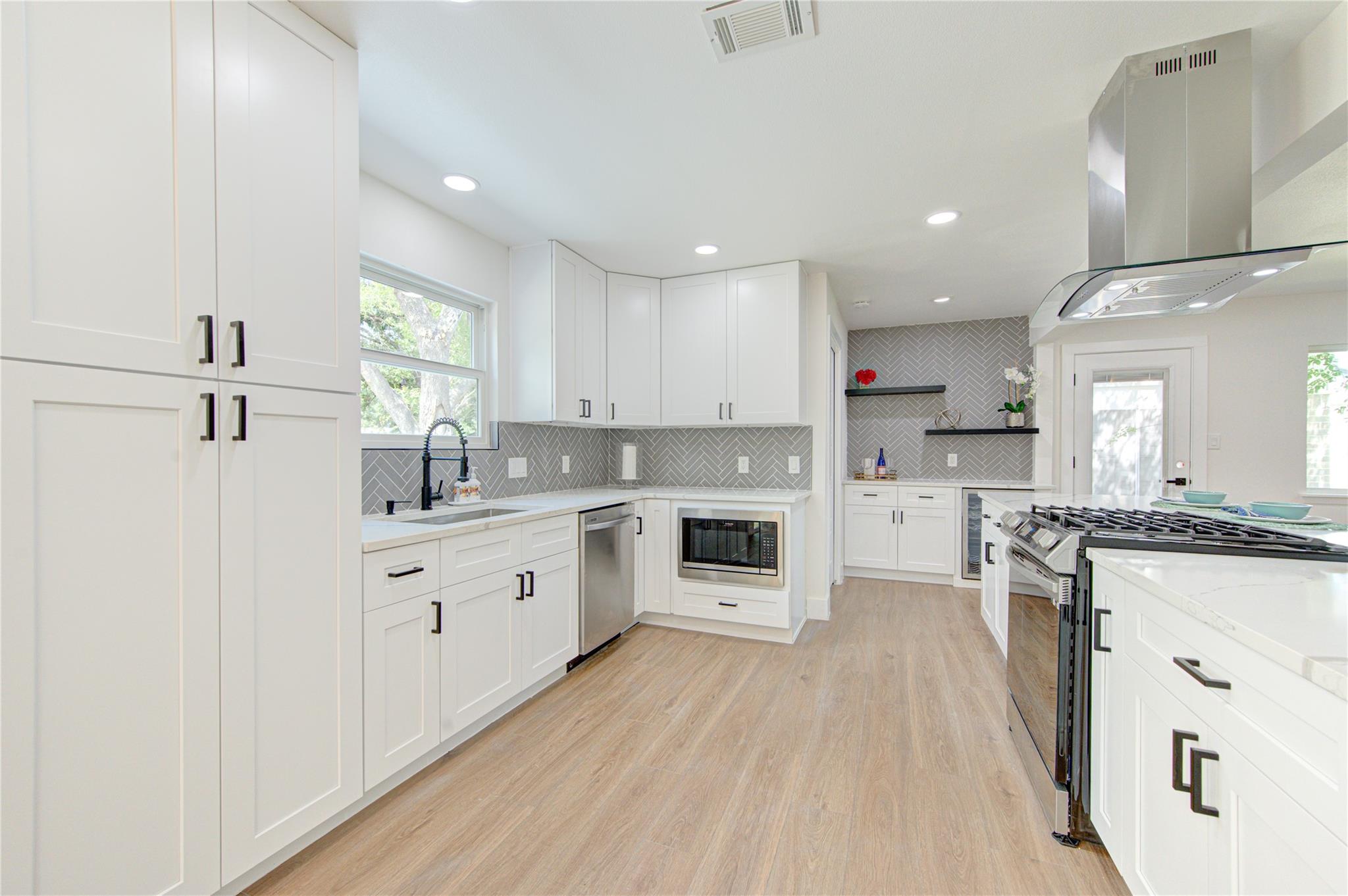10070  Woodland Village Dr, photo 7