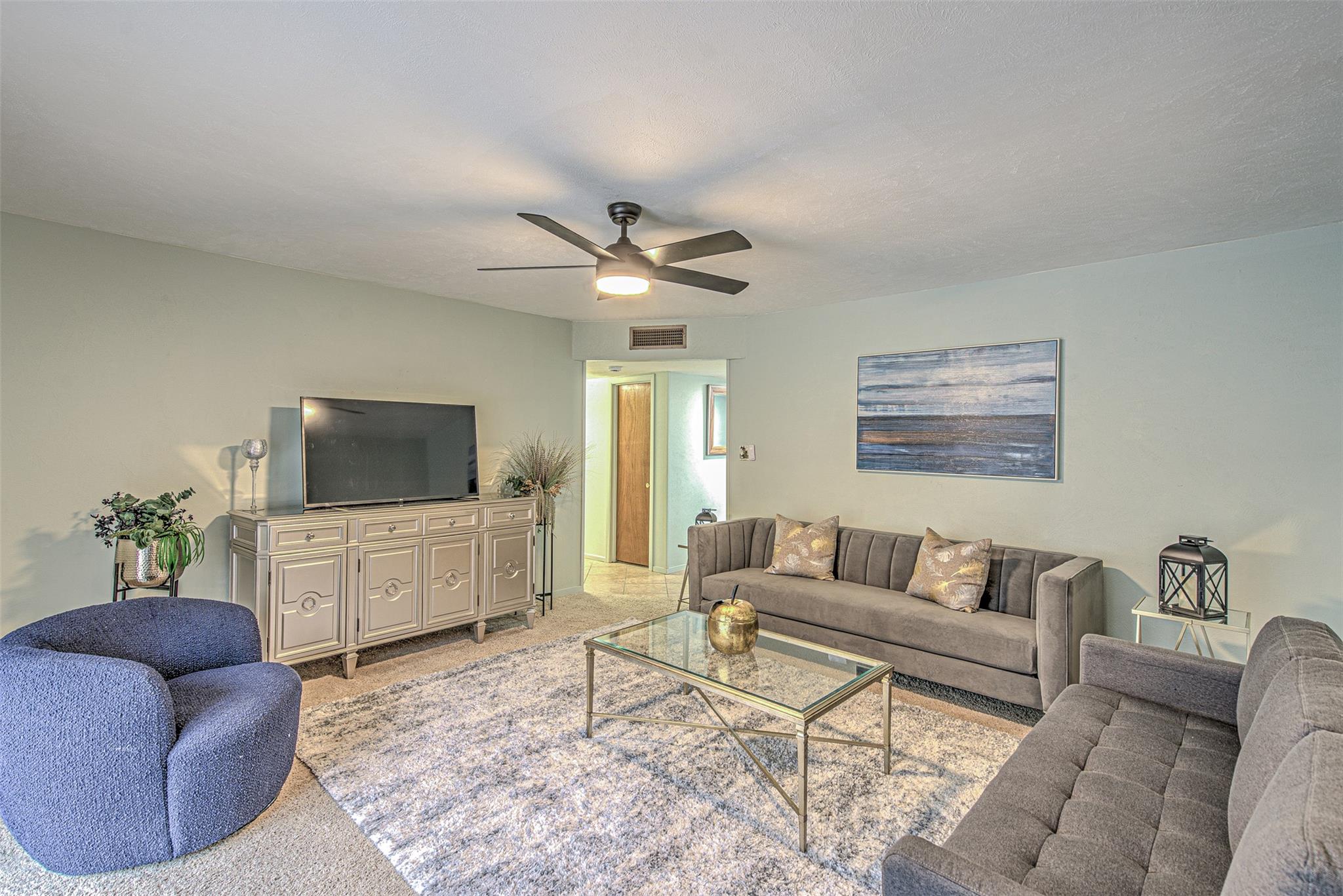 5304  Bedford None, photo 6