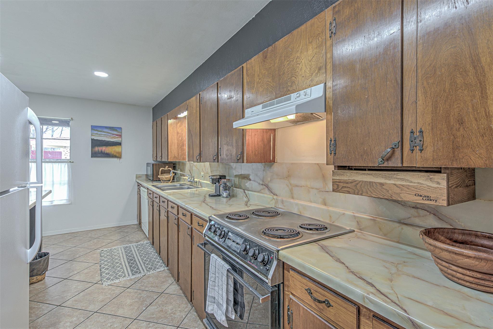 5304  Bedford None, photo 8