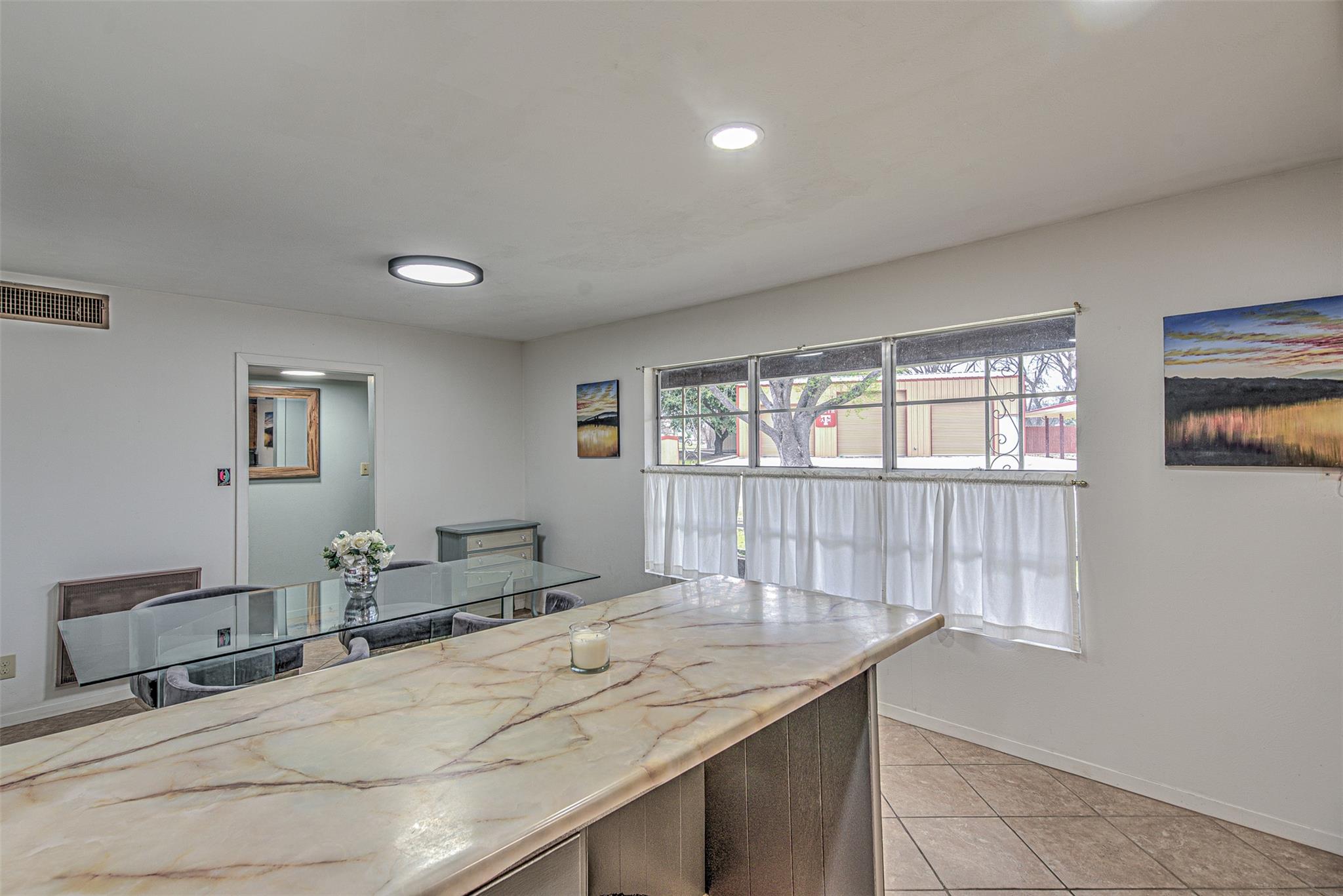 5304  Bedford None, photo 10