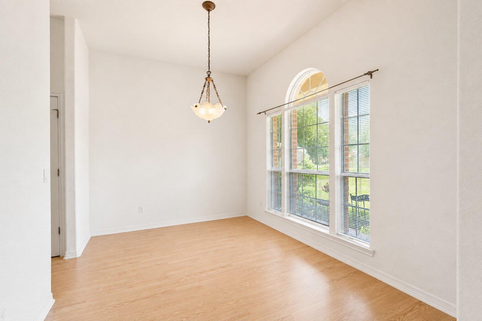106  Stacey Ln, photo 5