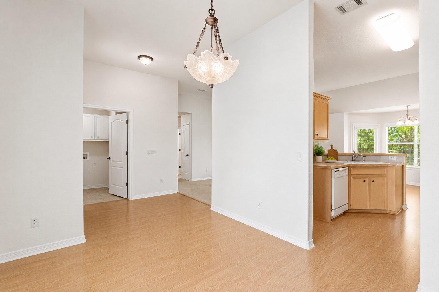 106  Stacey Ln, photo 6