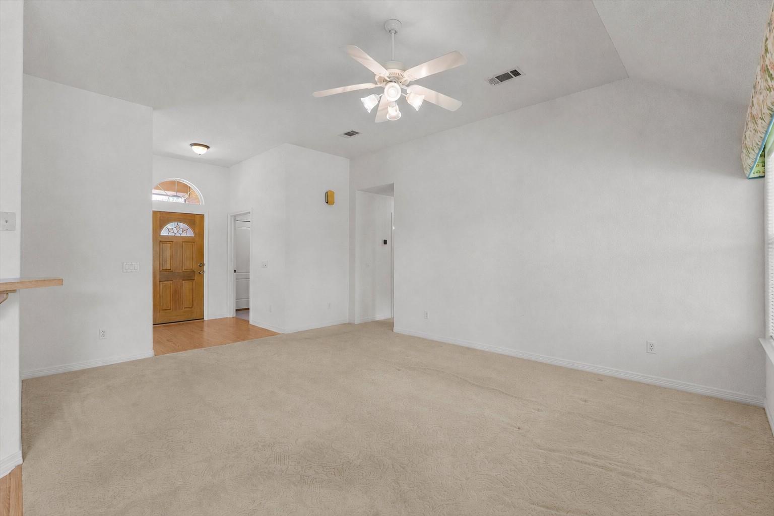 106  Stacey Ln, photo 7