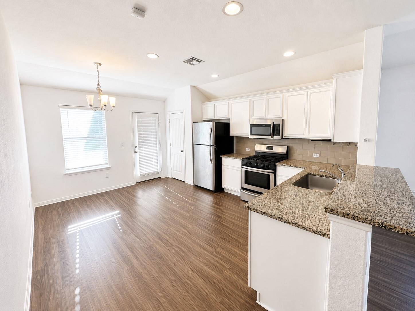 104  Schuster Ct, photo 4