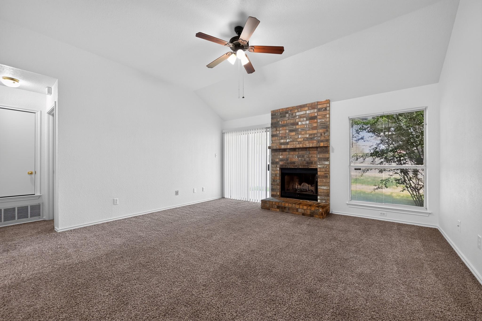 3015  O W Curry Dr, photo 3