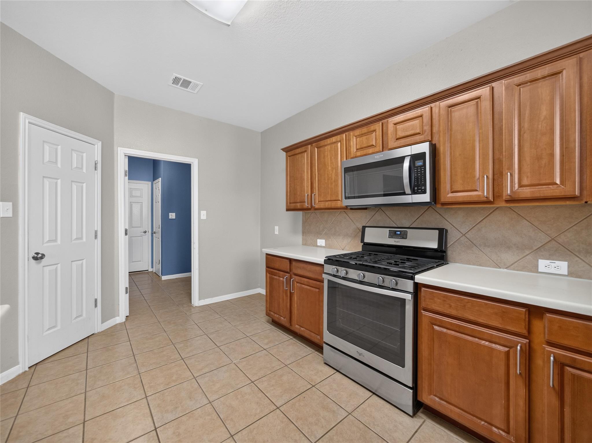 18700  Silent Water Way, photo 12