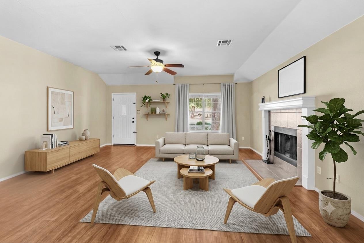 1005  Haleys Way Dr, photo 5