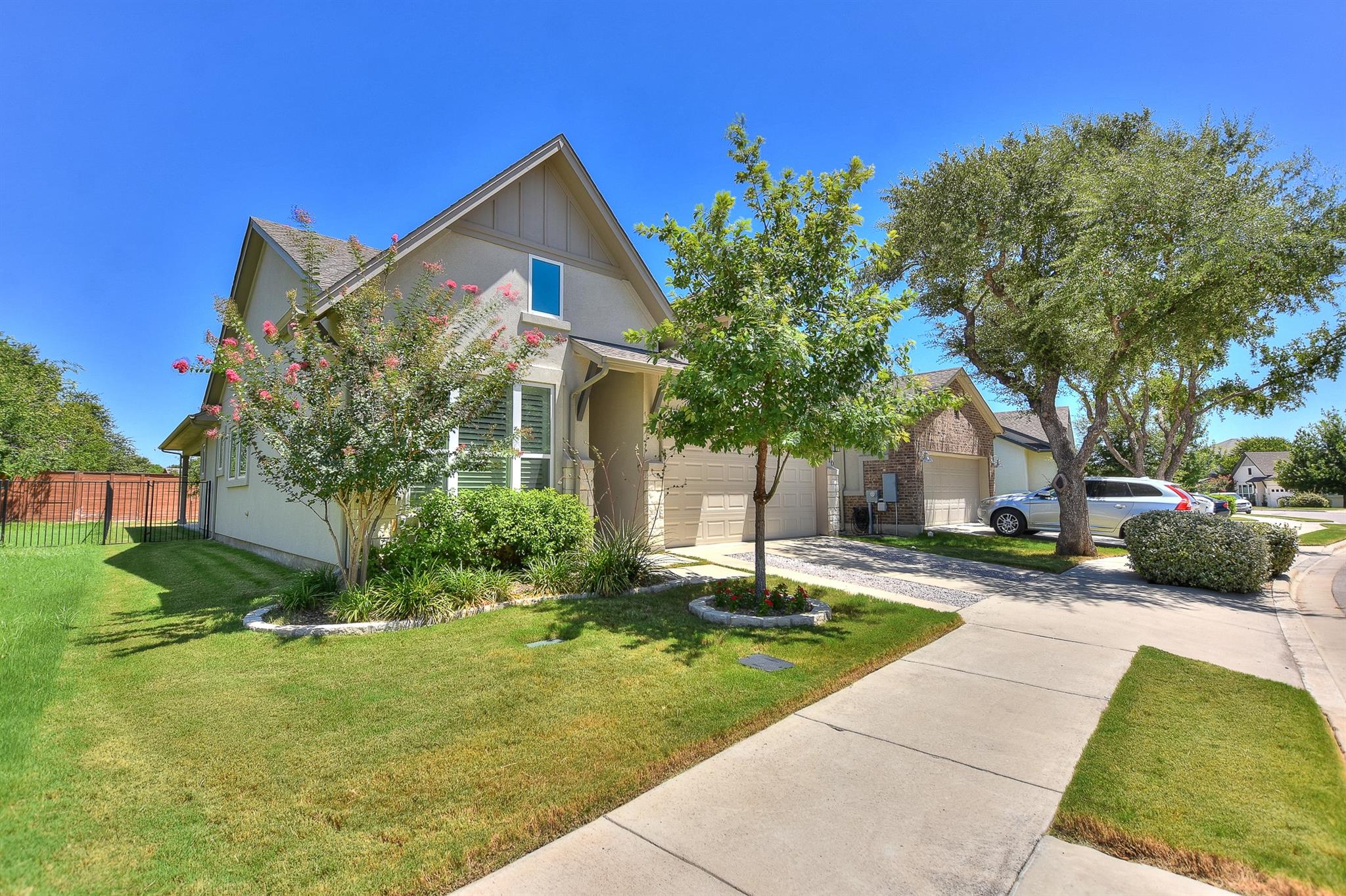 116  Monterey Oak Trl, photo 2