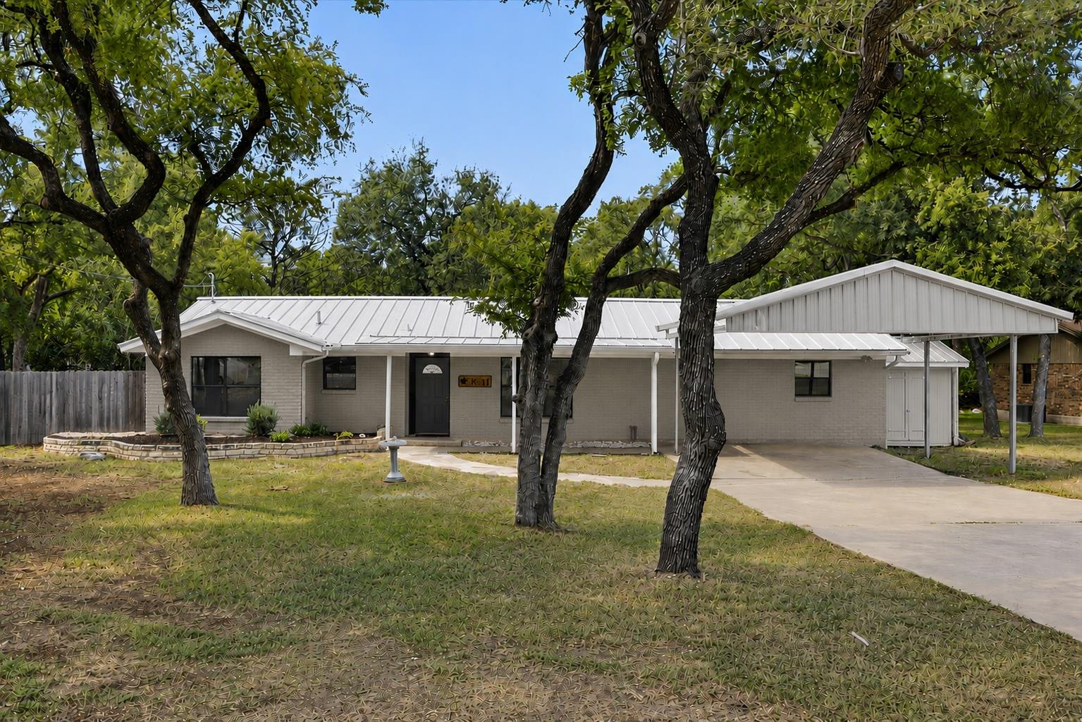 1011  Serenada Dr, photo 3