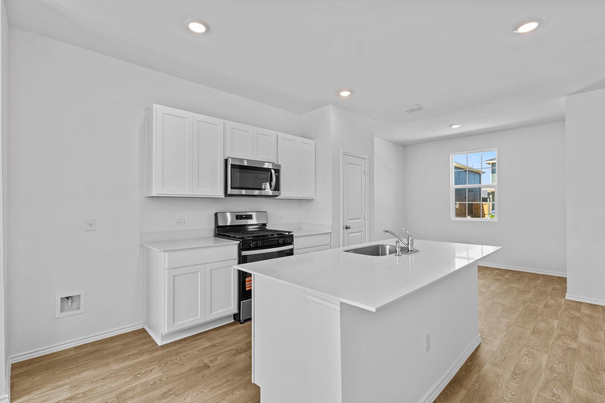 304 Constanza Trl photo 10