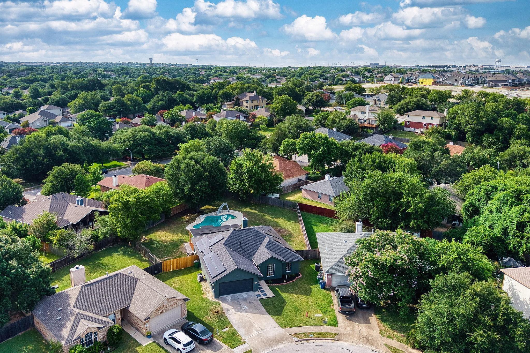 613  Sweetgum Ln, photo 3
