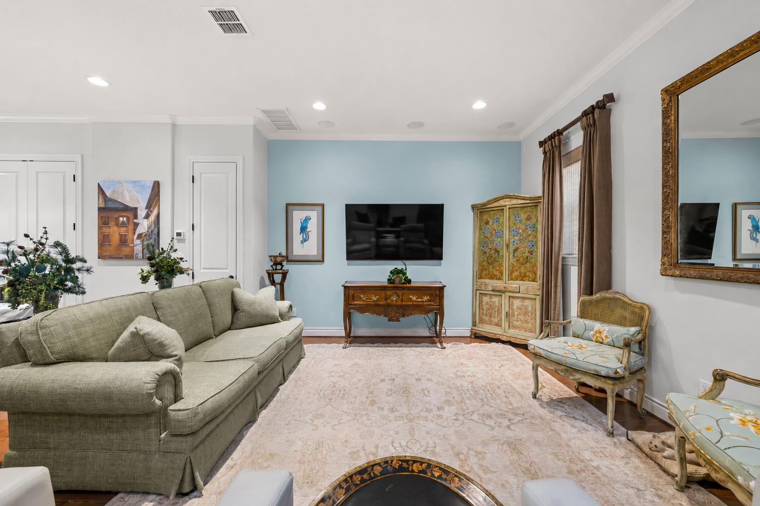 204  Adams St, photo 10