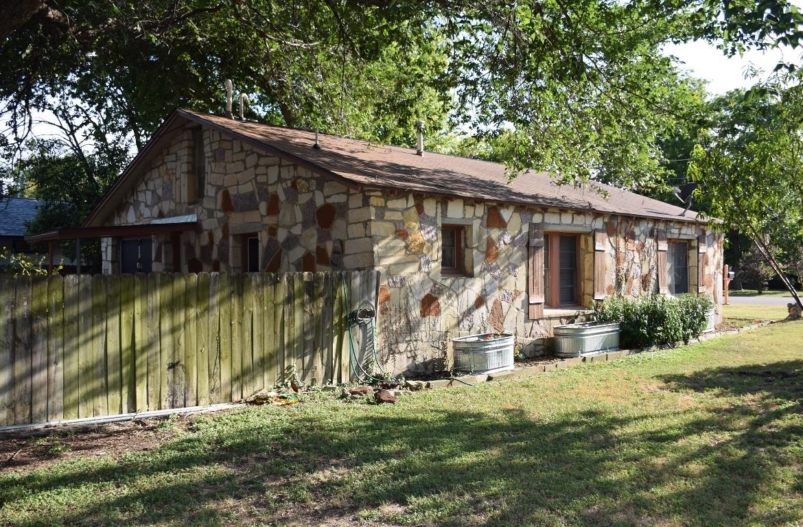 1601 S Pine St, photo 4