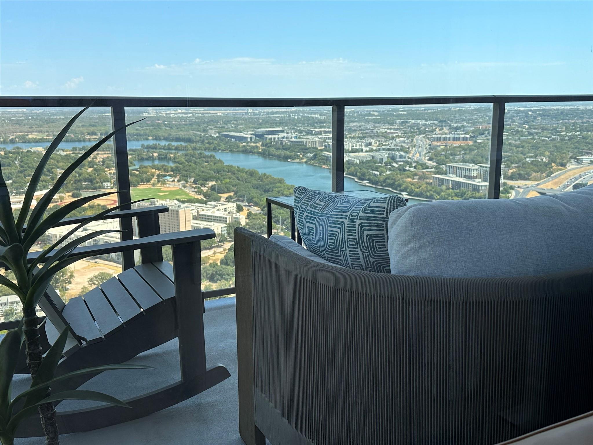 44  East Ave  #4305, photo 7