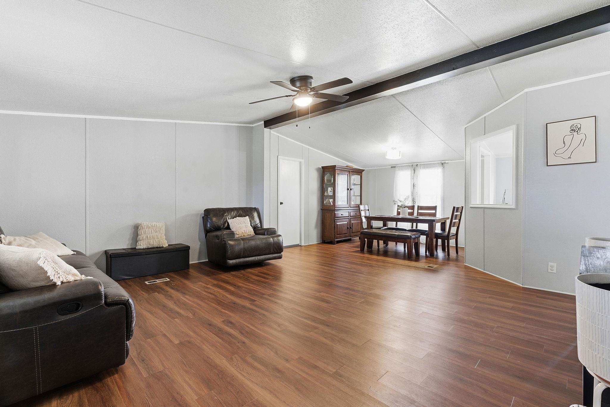 344  Coronado Ln, photo 4