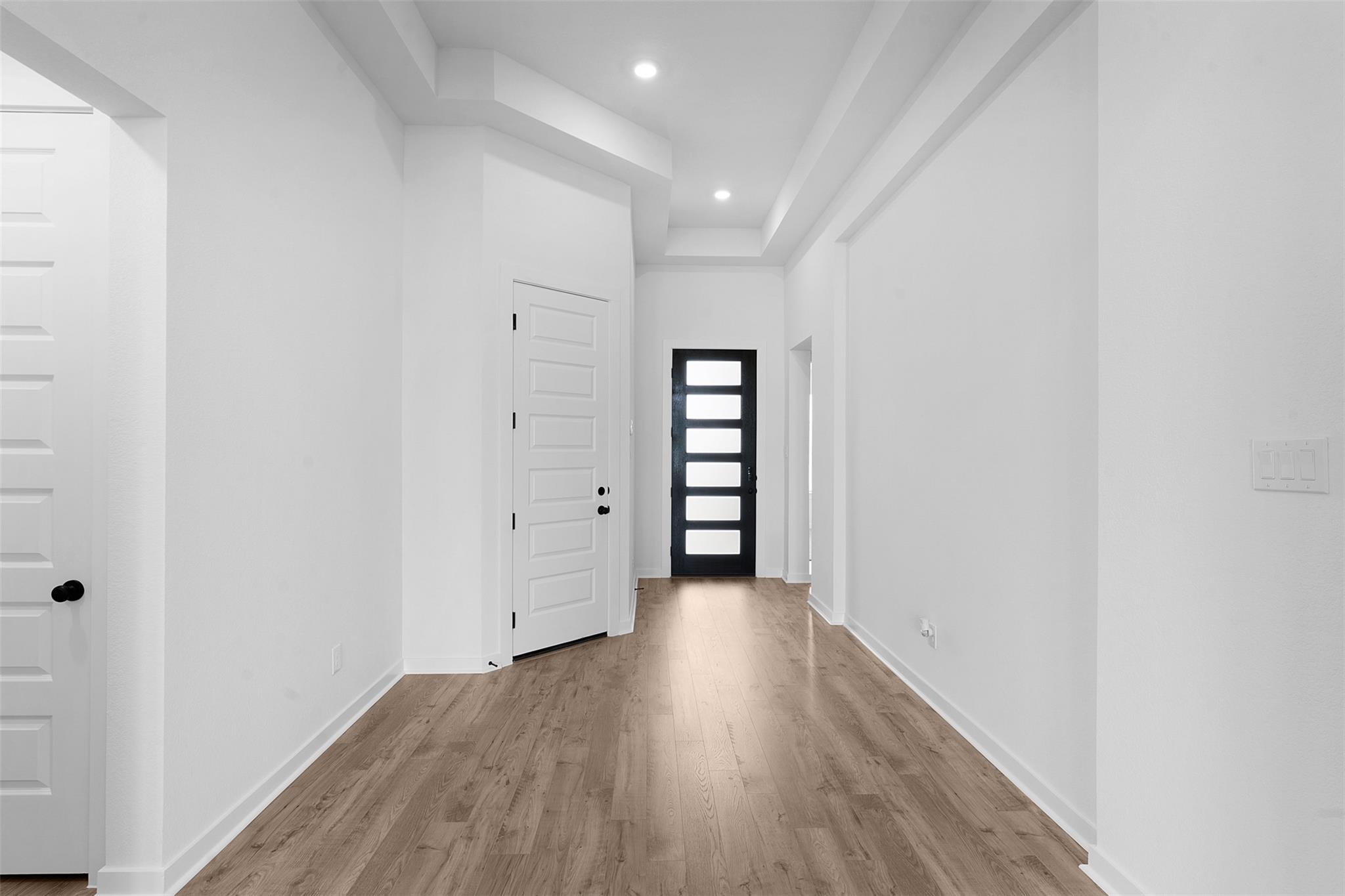 404  Veneta Ln, photo 2