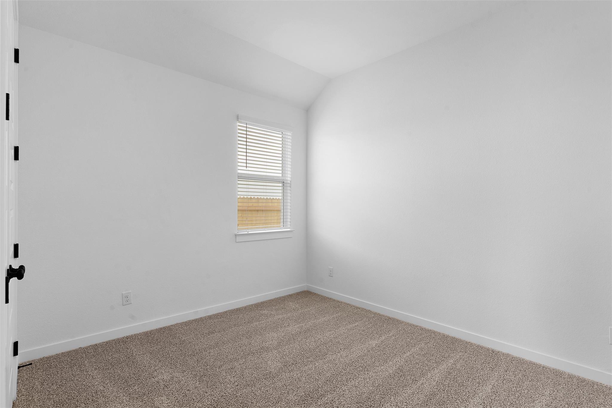 404  Veneta Ln, photo 4