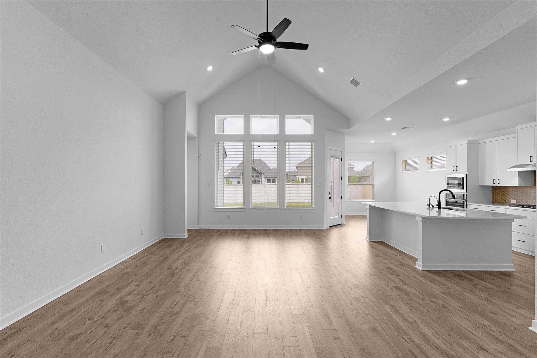 404  Veneta Ln, photo 7