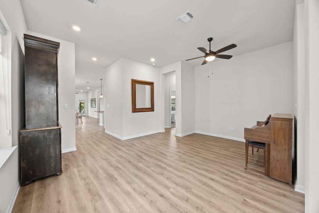117  Monterey Oak Trl, photo 4