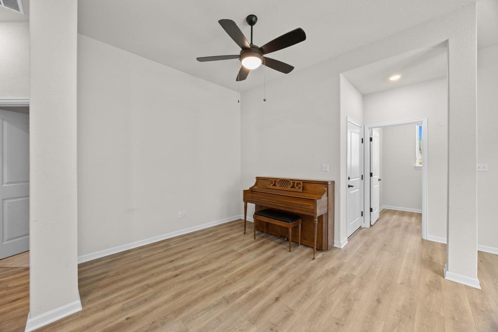 117  Monterey Oak Trl, photo 5