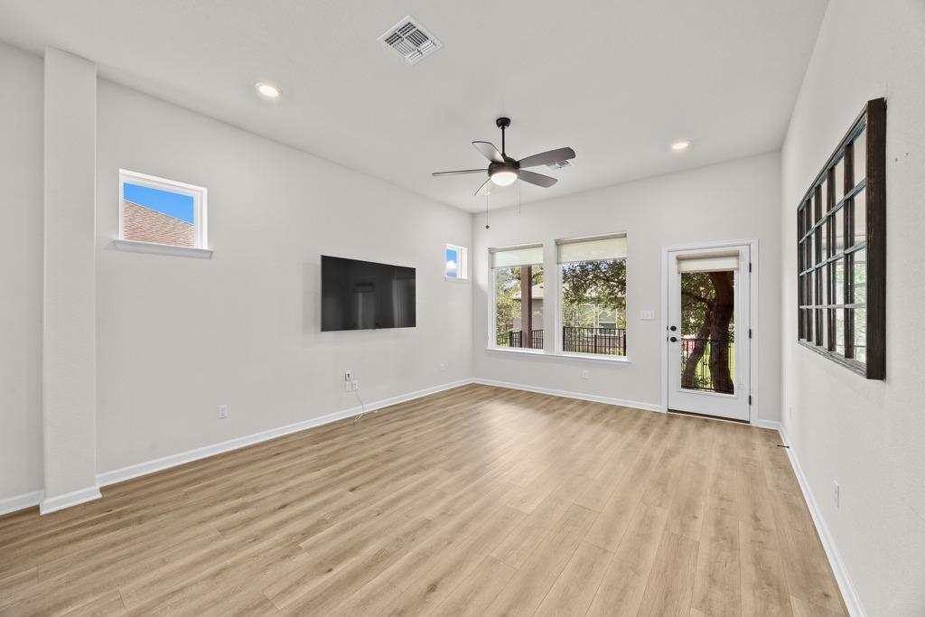 117  Monterey Oak Trl, photo 7