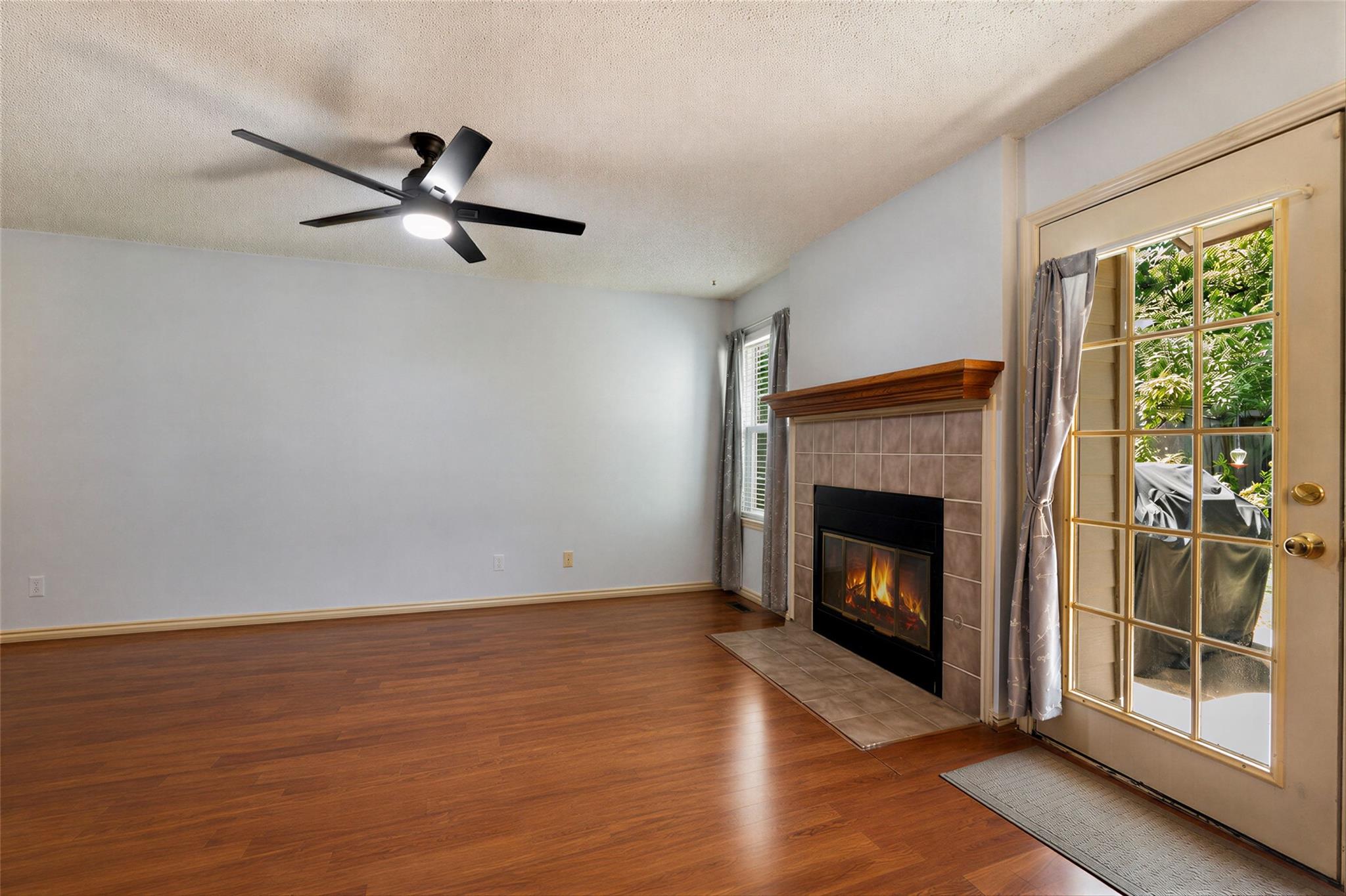 12902  Modena Trl, photo 7